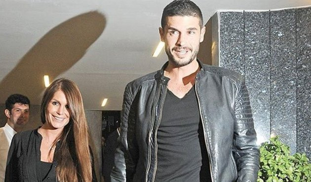 Berk Oktay&rsquo;dan set &ccedil;alışanlarına ağır k&uuml;f&uuml;r... Boykot ettiler!
