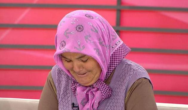 8 aydır kayıp &ccedil;ocuğu i&ccedil;in g&ouml;zyaşı d&ouml;ken anne canlı yayında itiraf etti: 'Kızımı &ouml;ld&uuml;r' dedim! / VİDEO