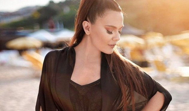 Ebru G&uuml;ndeş değil Demet Akalın!