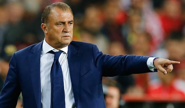 Terim eski oyuncusunu bombaladı! "Ben g&ouml;nderdim, o bıraktı..."