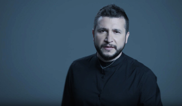Şok! İbrahim Tatlıses&rsquo;in m&uuml;stakbel damadı iki kadınla g&ouml;r&uuml;nt&uuml;lendi