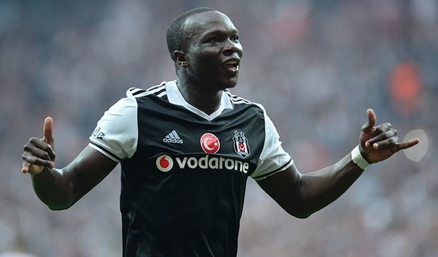 Aboubakar transferinde Beşiktaş'a rakip &ccedil;ıktı!
