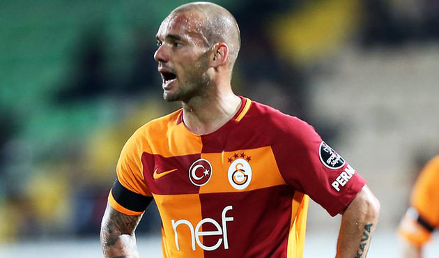 Sneijder'in menajeriden ayrılık a&ccedil;ıklaması