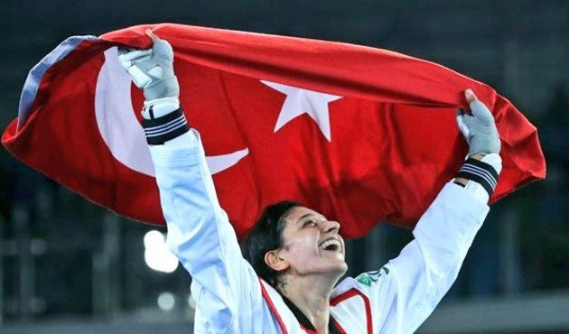 D&uuml;nya Tekvando Şampiyonası'nda altın madalya T&uuml;rkiye'nin!