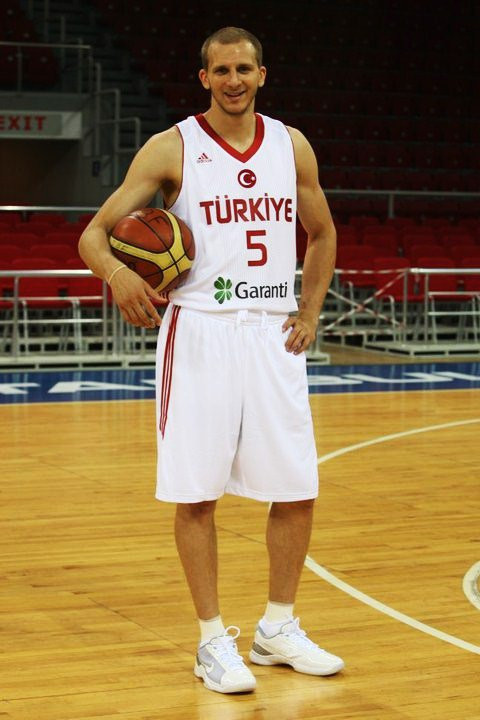 sinan_guIler