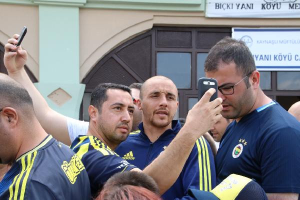 dirar-cok-super-bir-andi-benim-icin_6842_dhaphoto1