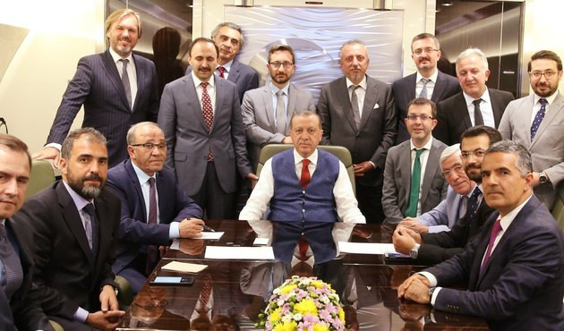 Erdoğan: Suriyeliler aleyhine kampanyalarla bağlantısı olduğunu d&uuml;ş&uuml;nm&uuml;yorum. Sapıklık bu!