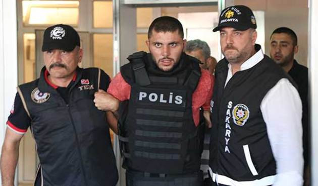 Suriyeli hamile kadını ve 10 aylık bebeğini &ouml;ld&uuml;ren Birol K.'nin eşi konuştu: "İlk işim onu boşamak olacak!"