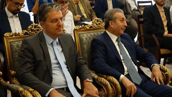 mehdi-eker-iranda-fetoyu-anlatti_9434_dhaphoto4