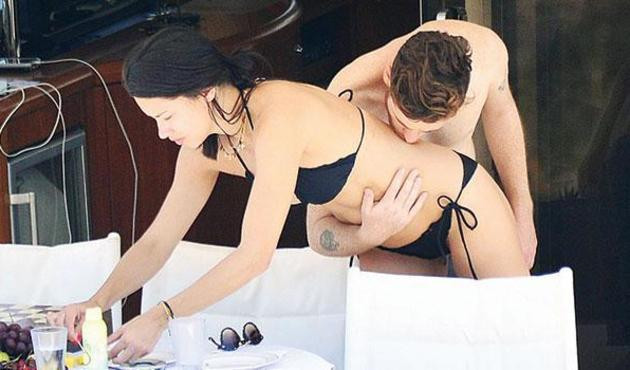 Adriana Lima, Metin Hara'yı &ccedil;abuk unuttu... Eski sevgilisiyle buluştu!