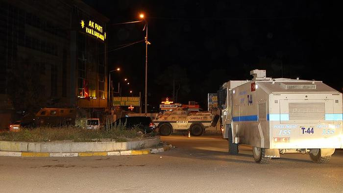 AK Parti'li Başkan Yardımcısı'na silahlı saldırı