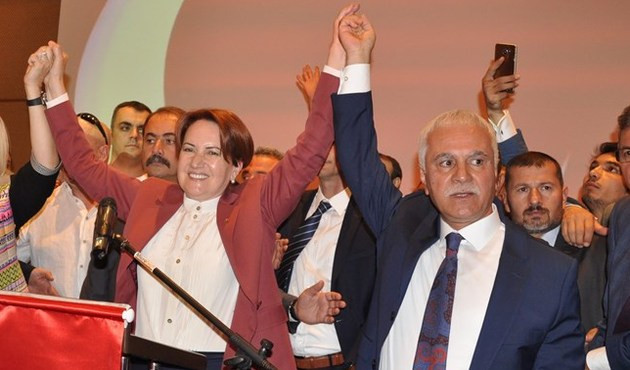 D&uuml;n partiye katıldı bug&uuml;n Akşener'in adaylığını a&ccedil;ıkladı...