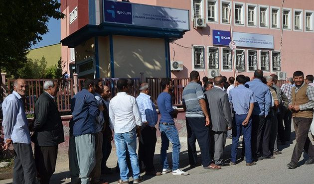İşsizlik mayıs ayında y&uuml;zde 10.2'ye geriledi!