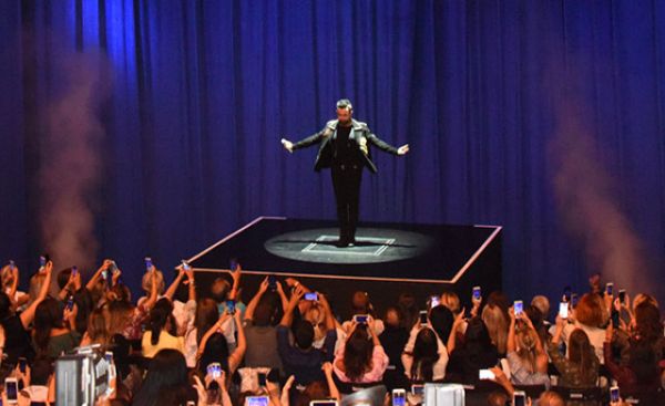 tarkan-in-ikinci-harbiye-konserinde-buyuk-10006177_5297_m