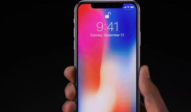Apple'ın sırrı ortaya &ccedil;ıktı... Reklamlarında saat neden hep 9:41 ?