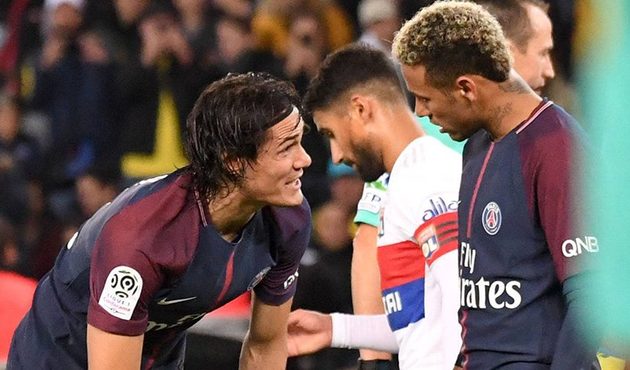 PSG'den Cavani&rsquo;ye tarihin en ilgin&ccedil; teklifi!