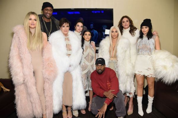 kardashianailesibutunhersey