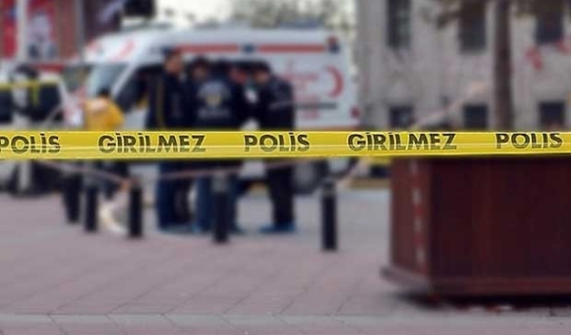 Bandırma'da kanlı infaz: 3 &ouml;l&uuml;...