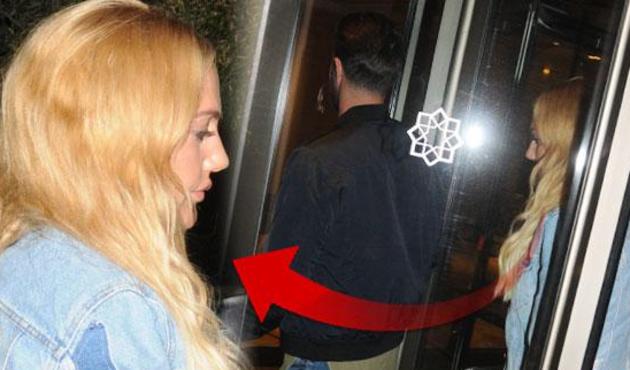 Meryem Uzerli, Mısırlı Tv yıldızı  ile yakalandı....