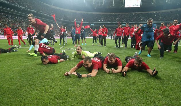 İşte Avrupa şampiyonu olan kahramanların hikayeleri!