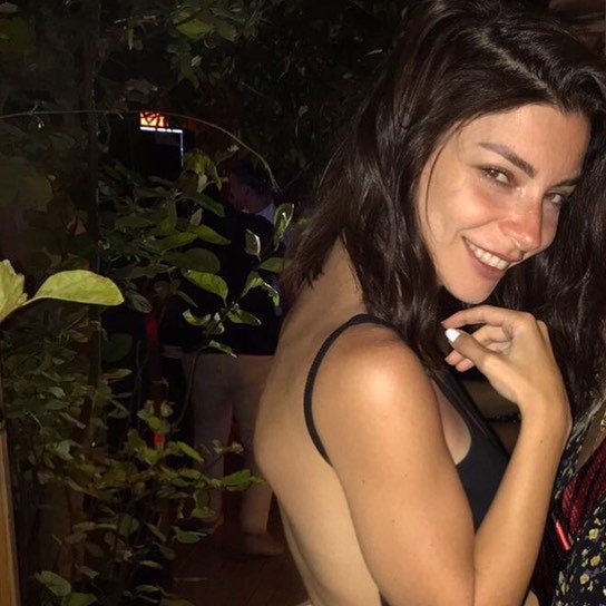 merve-bolugu-114732SK