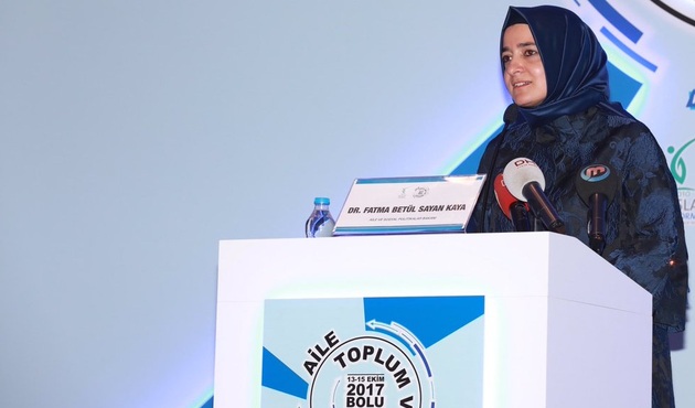 Bakan Kaya "ByLock" iddiasına sert yanıt verdi! "İftiralara karşı hukuki işlem başlatıyorum"