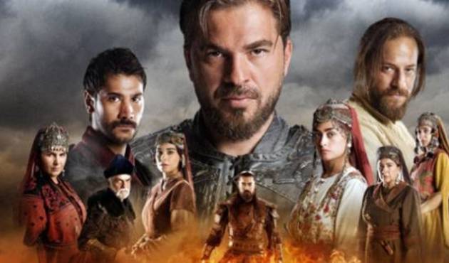 Diriliş Ertuğrul'un g&uuml;zel yıldızı evlendi mi? Parmağındaki y&uuml;z&uuml;k dikkat &ccedil;ekti!