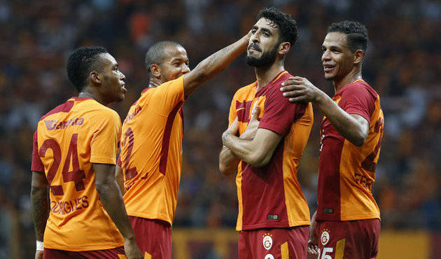 Florya'da g&ouml;zler Tolga Ciğerci'de!
