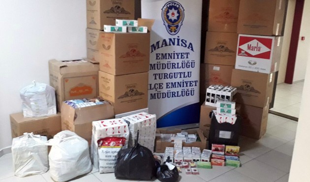 Manisa'da ka&ccedil;ak sigara ve t&uuml;t&uuml;n operasyonu!