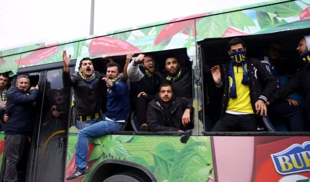 Derbi &ouml;ncesi flaş karar! Eğer bunu yaparlarsa ma&ccedil;a alınmayacaklar...