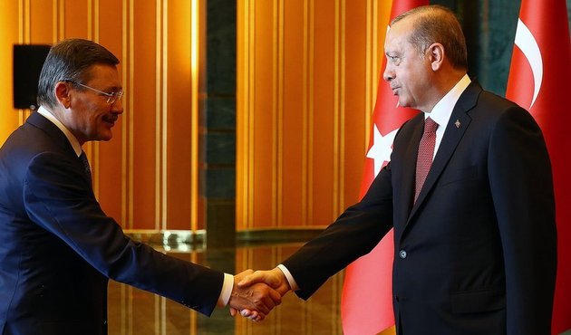 Melih G&ouml;k&ccedil;ek Beştepe'de... G&ouml;r&uuml;şme az &ouml;nce sona erdi...