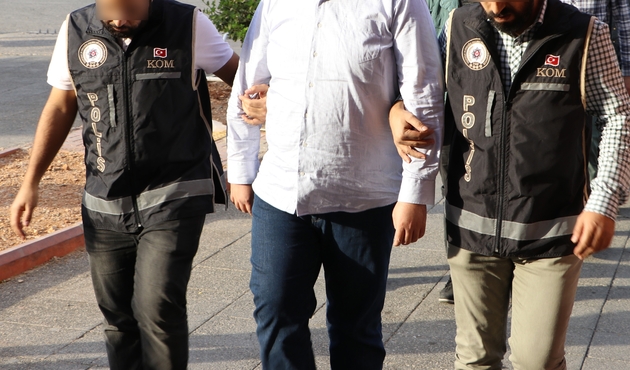 Gaziantep'te ByLock kullanan 3 kişi tutuklandı!