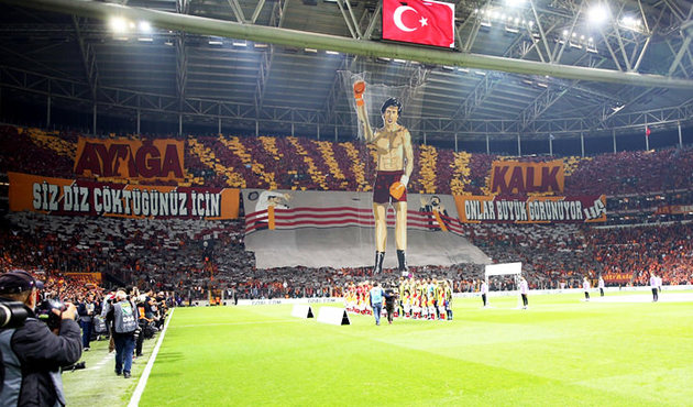ultrAslan'dan sert koreografi a&ccedil;ıklaması!