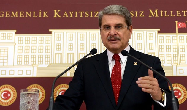 CHP'de deprem! Aytun &Ccedil;ıray partisinden istifa etti!