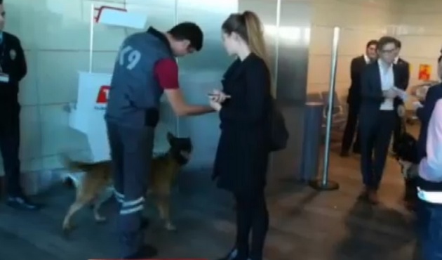 T&uuml;rkleri k&ouml;pekle arayan Avusturya'ya anladığı dilden cevap! / VİDEO
