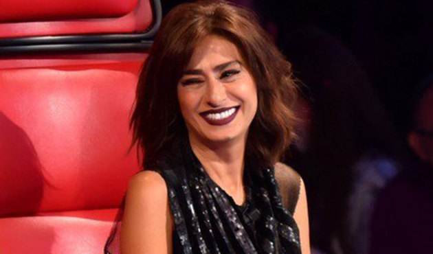 Yıldız Tilbe'den alkışlanacak hareket... Tek seferde t&uuml;m &uuml;r&uuml;nleri aldı!