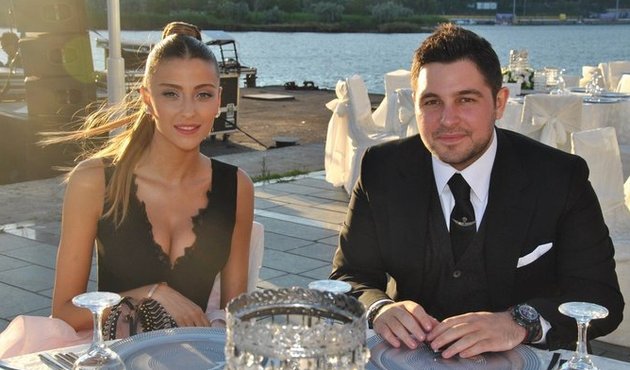 'Ne koparsam k&acirc;r!' İşte &Ouml;zge Ulusoy ile Hacı Sabancı'yı ayıran mesaj