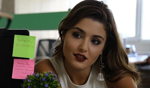 Hande Er&ccedil;el'e Mehmet Din&ccedil;erler'den bir değil iki şok!