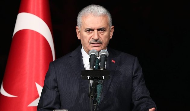 Başbakan Yıldırım: T&uuml;rkiye b&uuml;t&uuml;n varlığıyla depremzede kardeşlerinin yanında