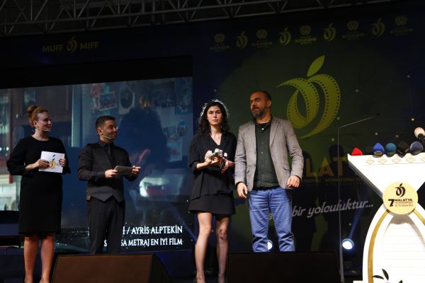 Ulusal_En_Ayi_KAsa_Film-_Kot_FarkA