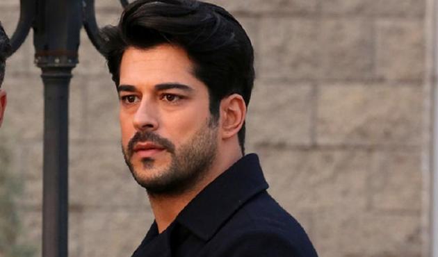 Burak &Ouml;z&ccedil;ivit 'Emmy &Ouml;d&uuml;lleri'nde i&ccedil;ini d&ouml;kt&uuml;! / VİDEO