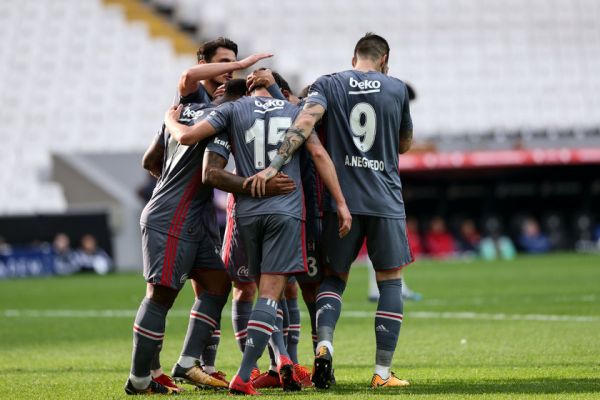 besIiktasI_manisaspor_9-0_oIzet