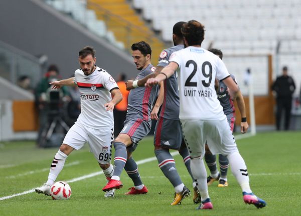 besIiktasI_manisaspor_genisI_oIzet