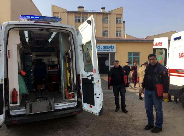 cezaevi-bahcesindeki-kapatilan-su-kuyusundan-sizan-gaz-51-kisiyi-zehirledi_7628_dhaphoto1