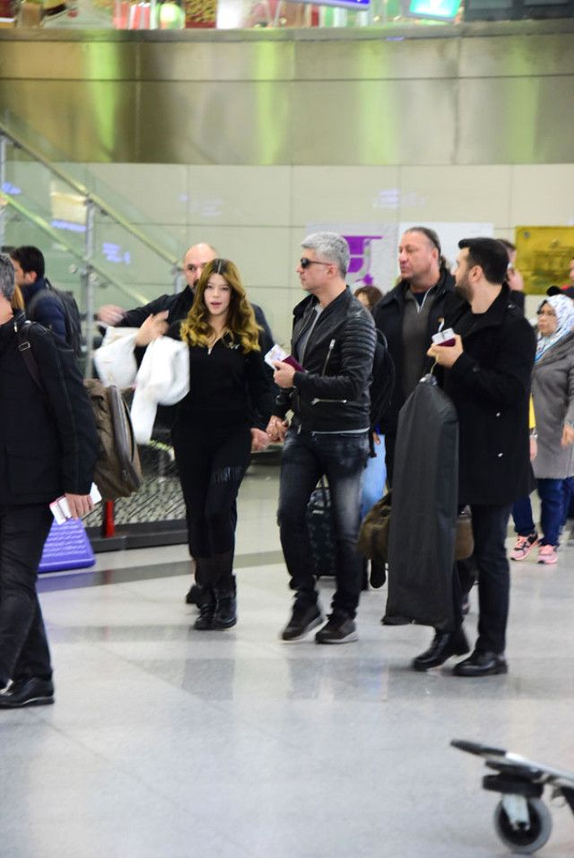 ozcan-deniz-mustakbel-esi-feyza-aktan-ile-ilk-10334751_973_m