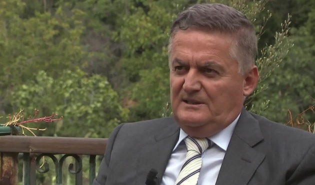 Ahmet Zeki &Uuml;&ccedil;ok: "Suikast timleri Makedonya'da bir &ccedil;iftlikte hazırlanıyor"