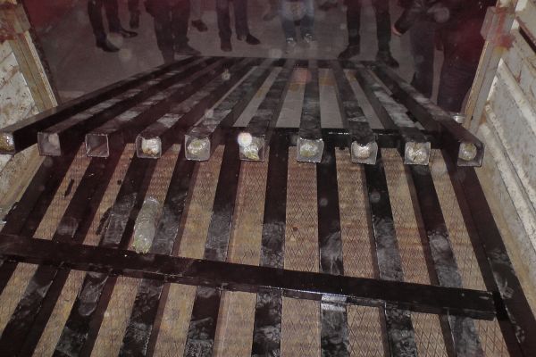 dbakAr1