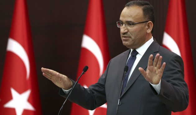 "Tam egemen ve bağımsız hi&ccedil;bir &uuml;lke ABD'nin tehdidine boyun eğmez"
