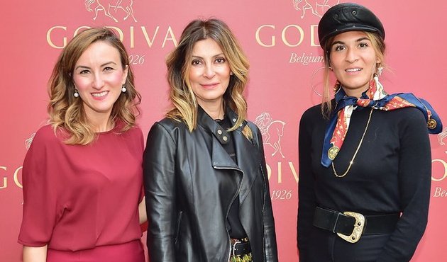Godiva, cemiyet hayatını o davette buluşturdu!