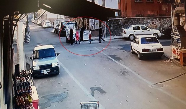 Sokak ortasında b&ouml;yle tacize uğramıştı, ifadesi ortaya &ccedil;ıktı! / VİDEO